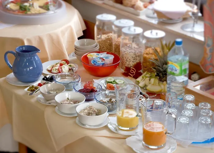 哈瑙城市酒店 3*